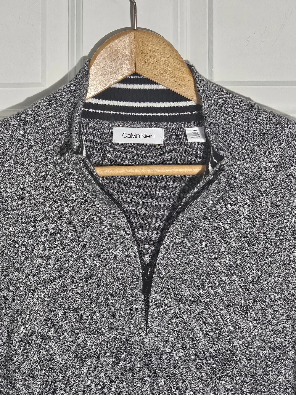 Calvin Klein Men’s Large Gray Marled Quarter-Zip Mock Neck Sweater